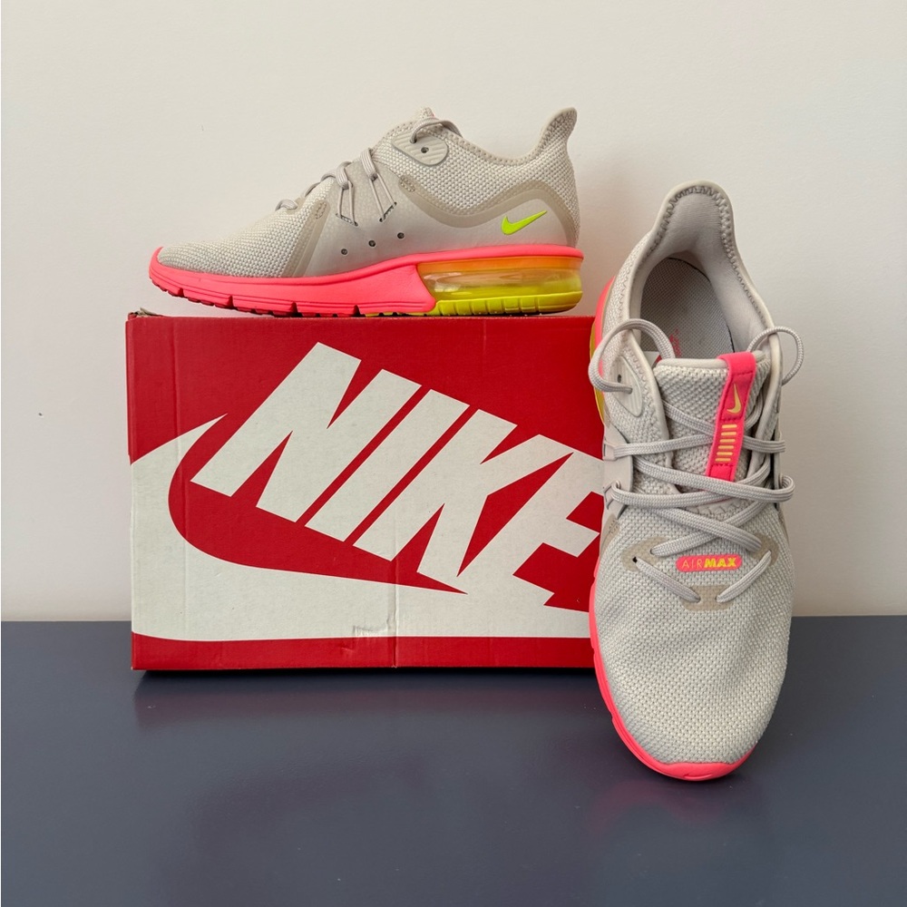 “NIKE” Air Max Sequent 3 Sneakers